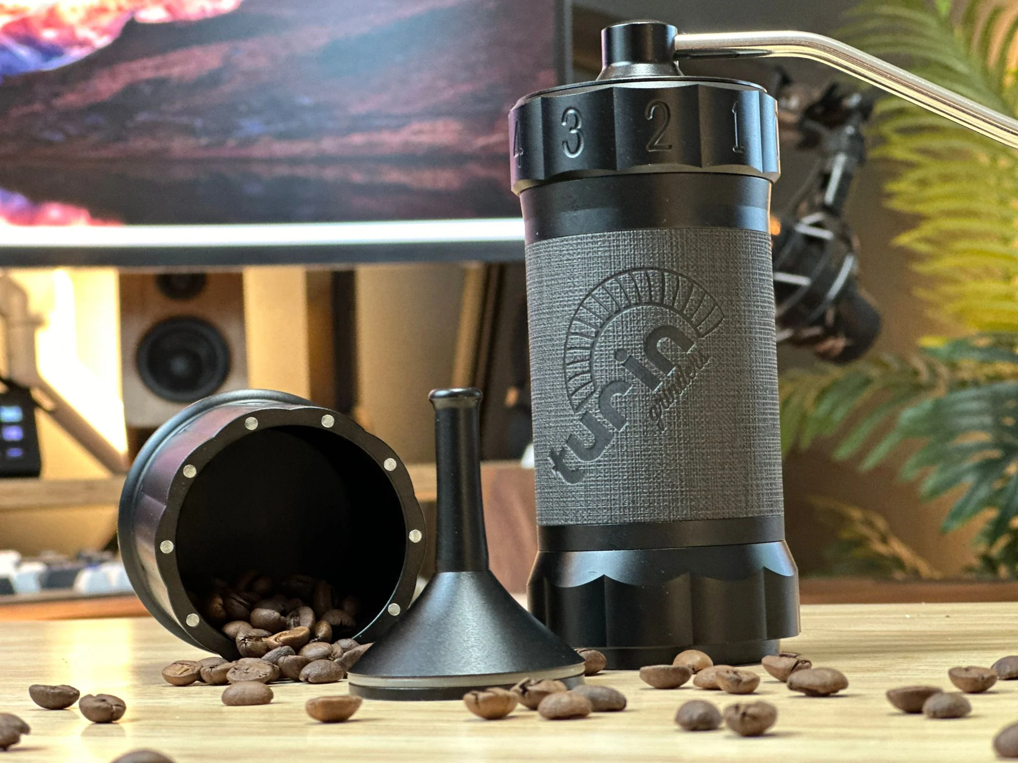 TURIN™ H40™ V2 HAND COFFEE GRINDER - Image 10